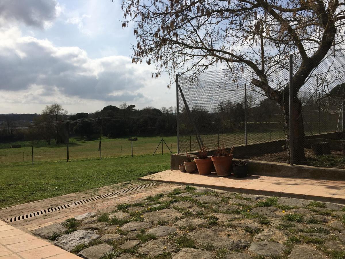 Homestay Mas Teixidor, Masia Entre Girona Y La Costa Brava *
